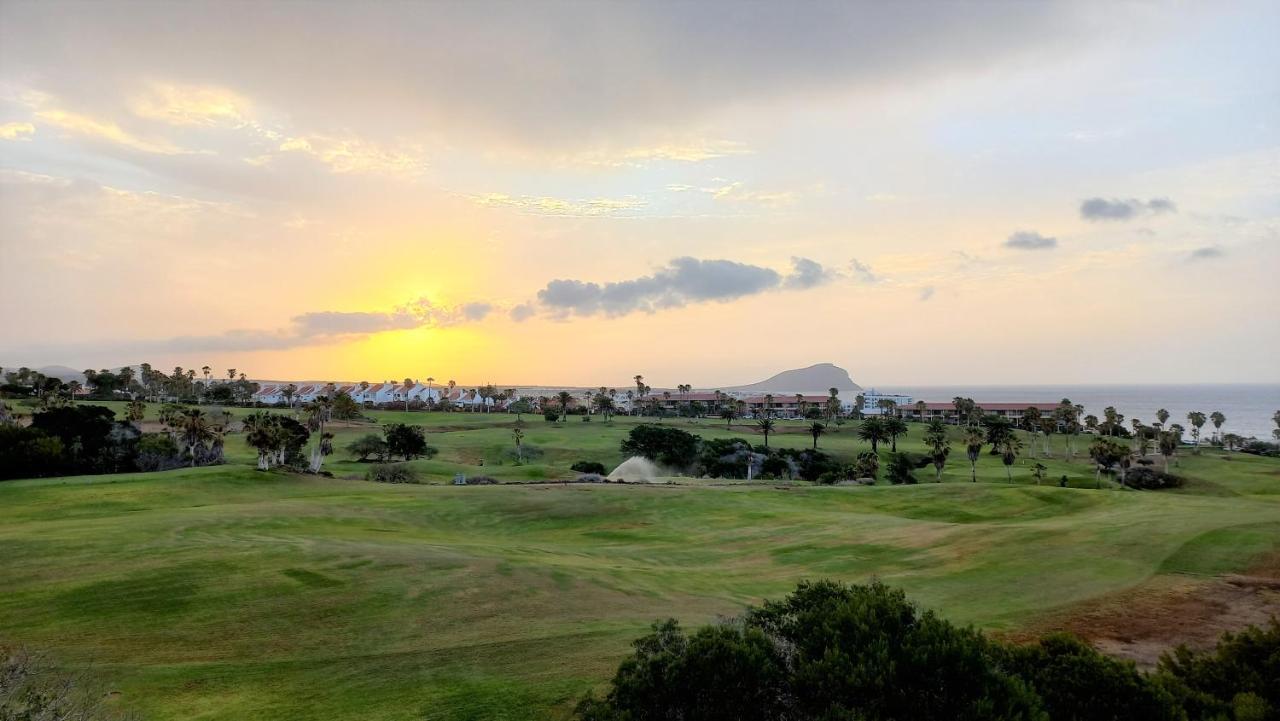 Golf Del Sur Apartment - Magnificent Panorama Of The Ocean, El Teide, And Montana Roja San Miguel de Abona Luaran gambar