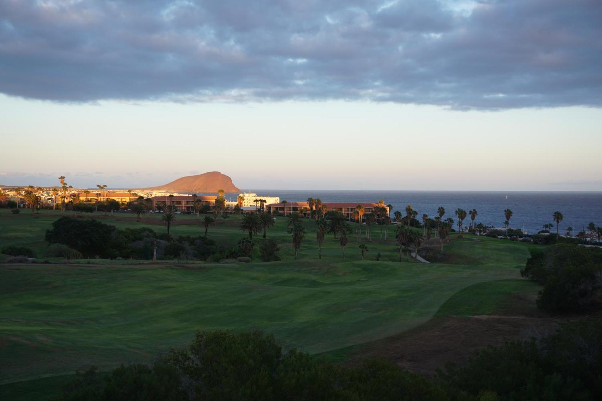 Golf Del Sur Apartment - Magnificent Panorama Of The Ocean, El Teide, And Montana Roja San Miguel de Abona Luaran gambar